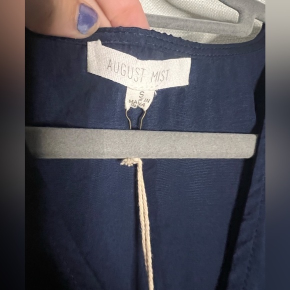 August Mist Cold Shoulder Navy Blue Surplice Bodysuit Small - Picture 3 of 11